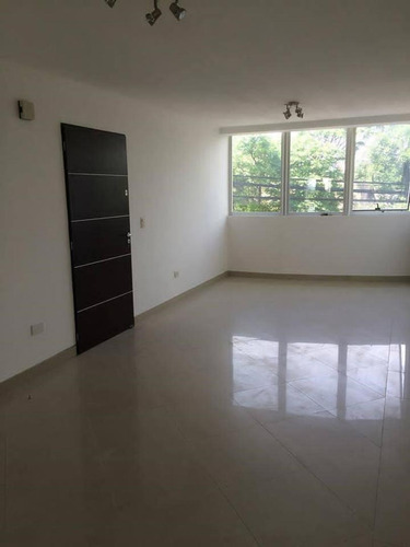 Imagen 2 de 6 de Departamento 2 Ambientes Con Cochera