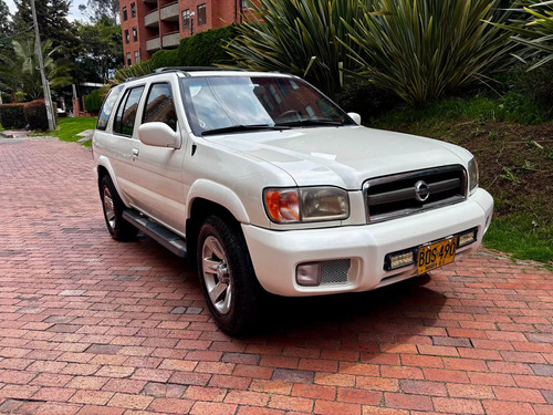 Nissan Pathfinder 3.5 Se Blindaje 3 At