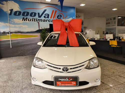 Imagem 2 de 10 de Toyota Etios X 2017