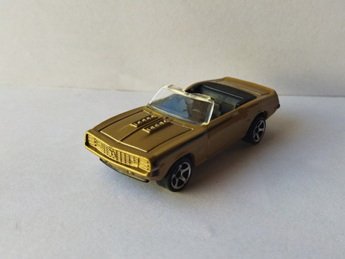 Matchbox Adventure City '69 Chevy Camaro Ss 396 Car 