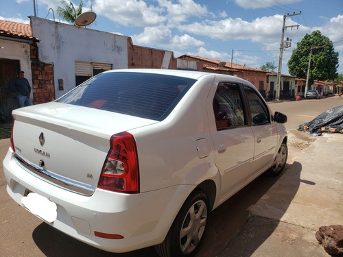 Imagem 2 de 14 de Renault Logan 2013 1.6 Expression Hi-power 4p