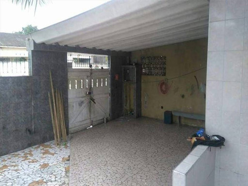 Imagem 13 de 15 de Casa Térrea Com 249m2 03 Dormitórios 04 Vagas De Garagem No Bairro Catiapoã Em São Vicente Num Local Muito Bom Próximo A Praça E A Linha Amarela Vlt E Padarias E Mercado Fiel Barateiro Aceita Contra