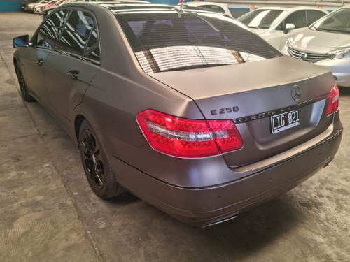 Imagen 11 de 13 de Mercedes Benz E250 Espectacular