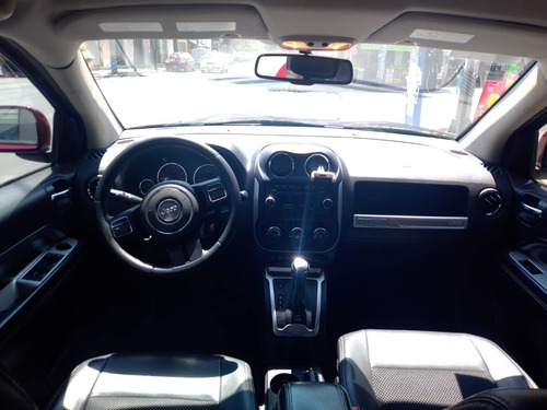 Imagen 10 de 14 de Jeep Compass Latitud 2014