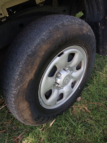 Toyota Hilux 2.5 Cs Dx Pack 120cv 4x4 - I3 2015