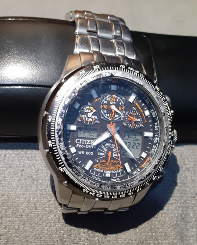 Relógio Citizen Eco-drive Skyhawk Jy0000-53e