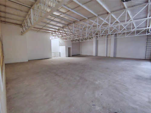 Bodega En Arriendo En Ñuñoa Vicuña Mackenna Con Matta 990m2