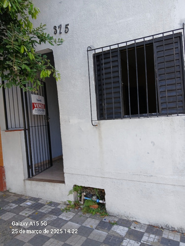 Casa Simples , Centro , Porto Feliz-sp , 3 Dormitorios 2 Banheiros Sem Garagem