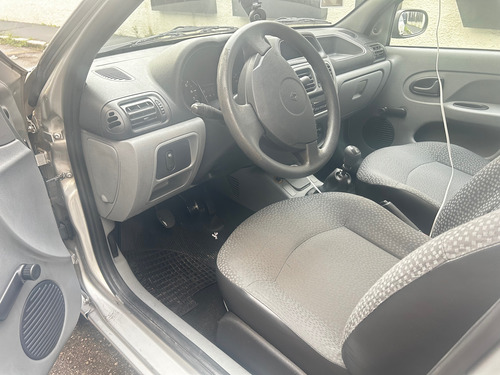 Renault Clio 1.0 16v Campus Hi-flex 3p