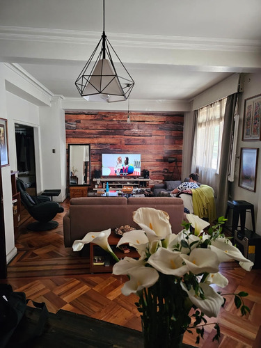 Vende Gran Departamento, Más Otro Departamento Independiente