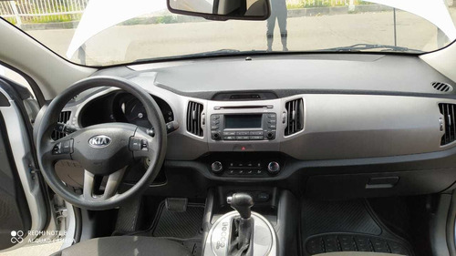 Kia New Sportage Revolución Lx 2.0