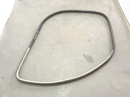 Hule Carroceria Delantero Derecho Chevrolet Vectra Mod 06-08 (Usado)
