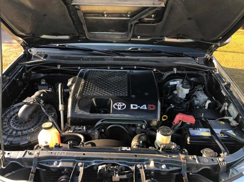 Toyota Hilux 3.0 Cd Srv Tdi 171cv 4x2 - B3 2015