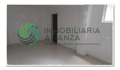 Oficina En Arriendo En Centro. Cod A11870
