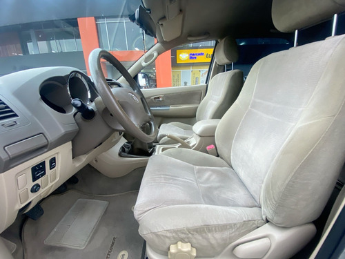 Toyota Fortuner 4.0 Sr5
