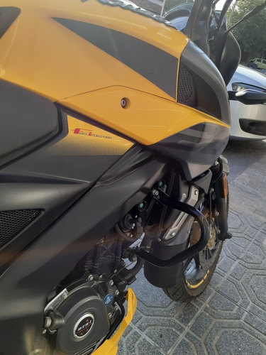 Bajaj Rouser Ns 200