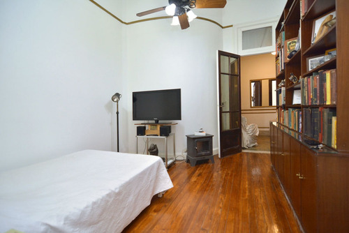 Imagen 15 de 25 de Depto 4-5 Ambientes Venta Reciclado!! Almagro