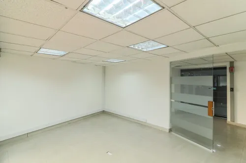 Oficina En Arriendo En Centro Internacional. Cod A1094006