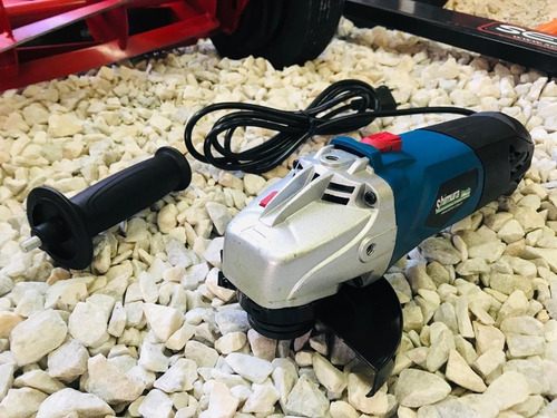 Amoladora Angular 910 Watts + Disco De Corte + Gta 12 Meses Color Azul