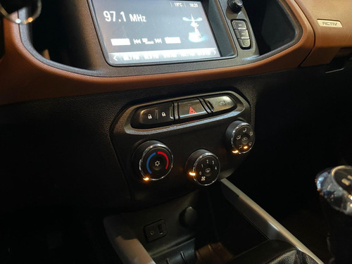 Chevrolet Onix 1.4mt Act