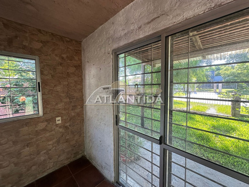 Venta De 3 Propiedades, En Un Terreno Esquina, Excelente Punto De Villa Argentina Norte, Sobre Av 18. Inm Atlántida.