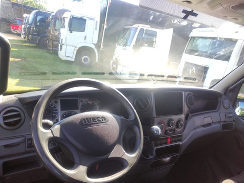 Imagem 7 de 9 de Iveco Daily 35s14