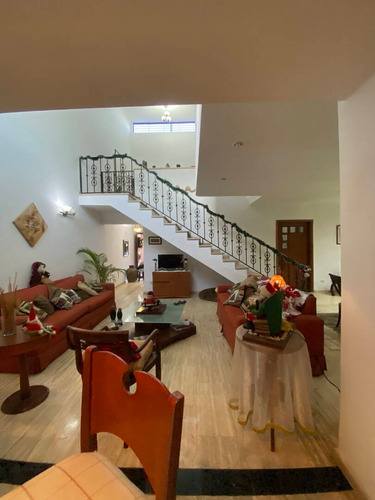 Eduardo Romero Vende Townhouse En Valle De Camoruco 26871fm