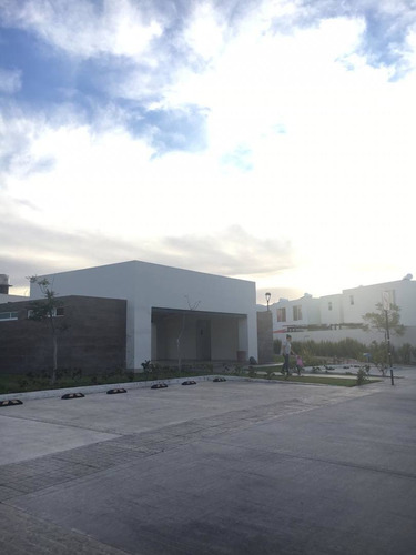 Imagen 10 de 12 de Casa En Renta Flor De Nochebuena, Residencial San Javier, 34232