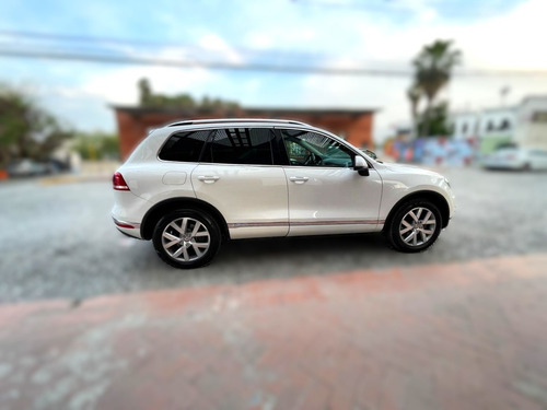Volkswagen Touareg 3.0 V6 Tdi At
