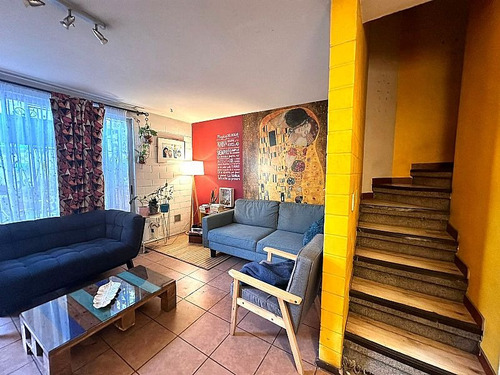 Amplia Casa Y Local Comercial 5d+ 3b+est En Quilicura