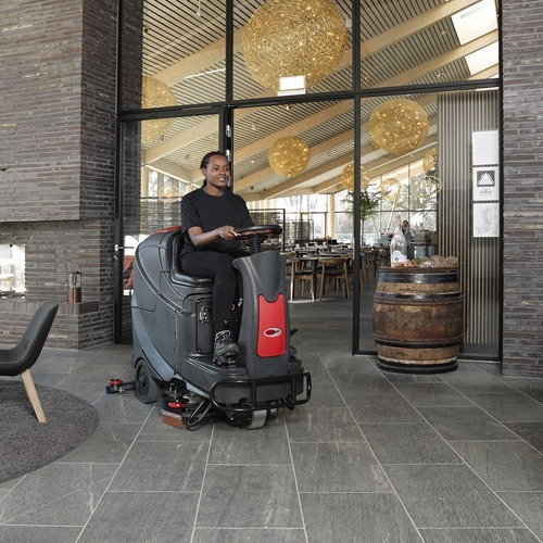 Imagen 6 de 10 de Lavadora De Pisos De Baterías As530r Viper Hombre A Bordo