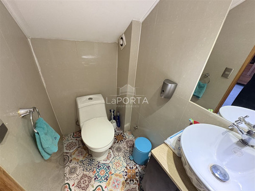 Gran Casa / Colina-lo Pinto-chicureo / Condominio Cerrado