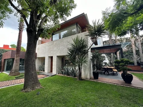 Jardines Del Pedregal
