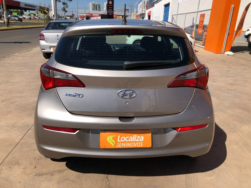 Imagem 4 de 9 de Hyundai Hb20 1.0 Unique 12v Flex 4p Manual