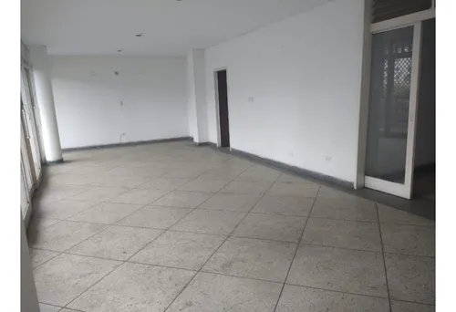 Edificio En Venta En Centenario.