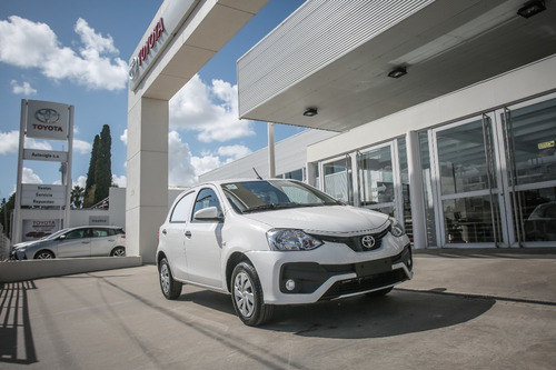 Imagen 1 de 10 de Toyota Etios Aibo