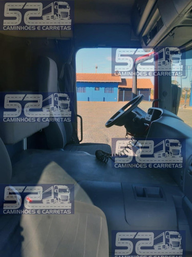 Imagem 9 de 11 de Scania P310 2014/14 Bitruck