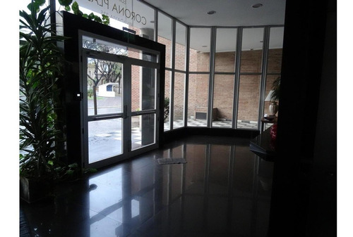Imagen 4 de 14 de Departamento Frente A La Plaza, Edificio Corona Plaza