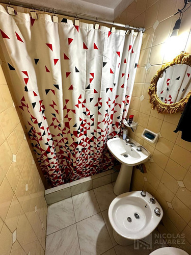 Dúplex 2 Ambientes Y Medio Con Patio En Venta! Ideal Inversor!