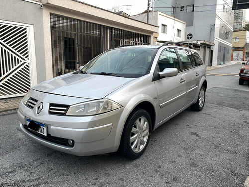 Renault Megane Grand Tour 1.6 Dynamique Hi-flex 5p