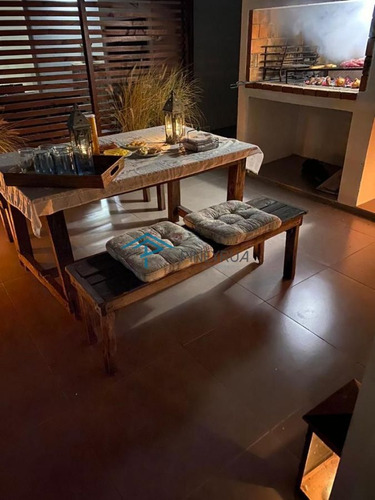 Venta Departamento 2 Dormitorios En Manantiales Con Parrillero