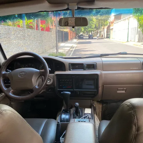 Toyota Land Cruiser Burbuja