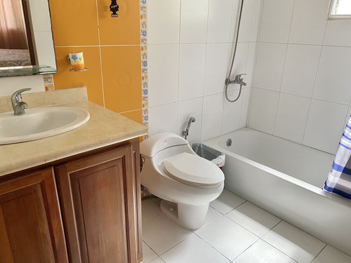 Casa En Venta En Cerros De Altos De Arroyo Hondo Lll De 4 Habitaciones