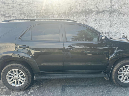 Toyota Hilux SW4 3.0 Srv 7l 4x4 Aut. 5p
