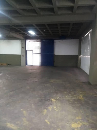 Imagen 4 de 14 de Planta Industrial En Alquiler Guaicay 875 M2