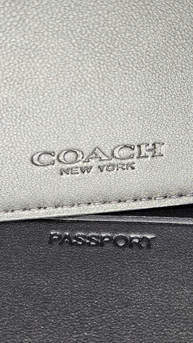 Porta Pasaporte Coach, Piel De Becerro 100% Original