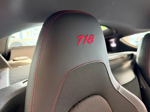 Porsche Cayman 2.0 T Coupé Pdk At