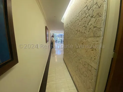 Tonwhouse En Venta - Mls #25-210