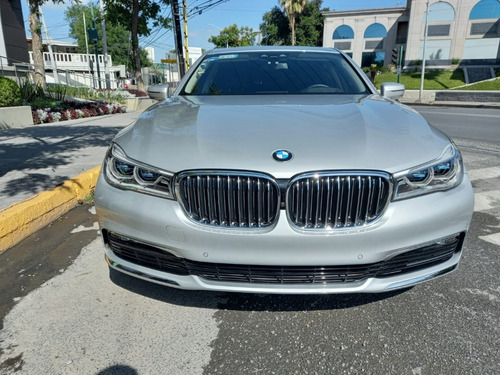 Imagen 12 de 12 de Bmw 750 Li Excelence Biturbo 2016