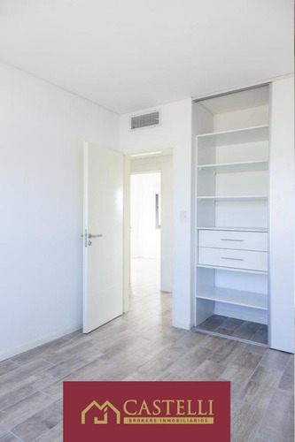 Duplex De 4 Ambientes En Venta En Pilar